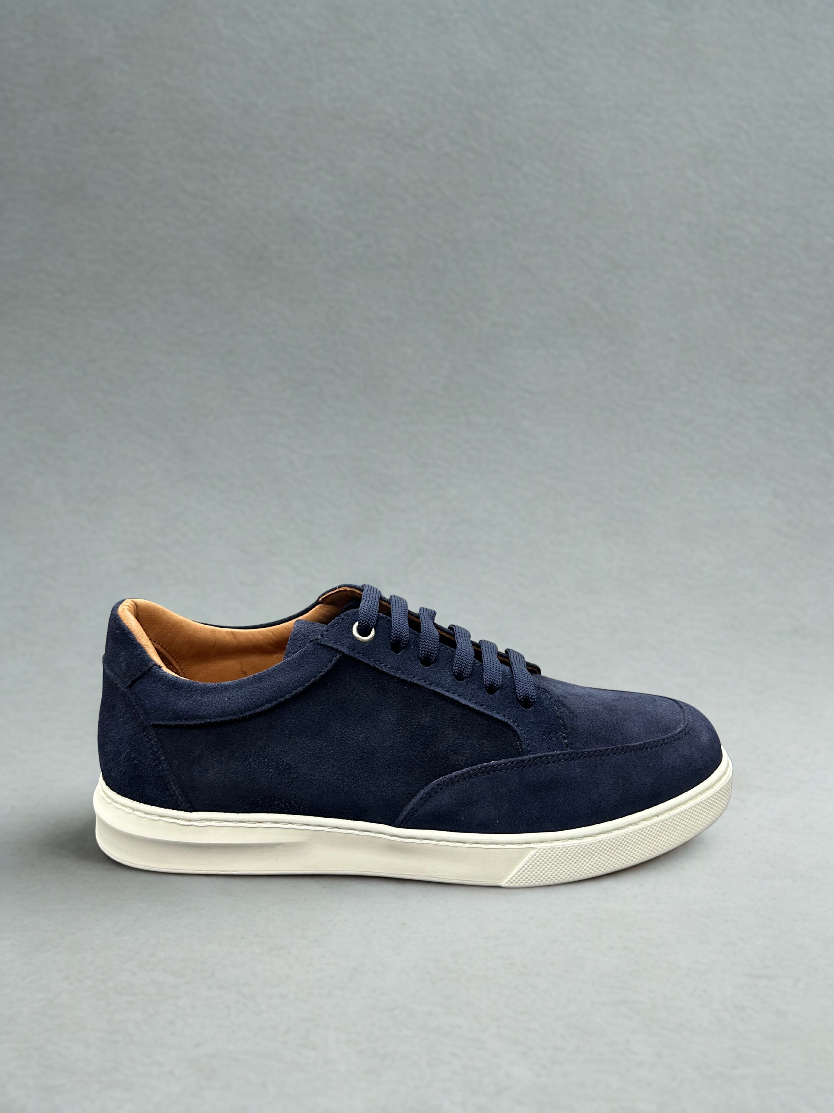 AVBA Men's suede shoe | Black