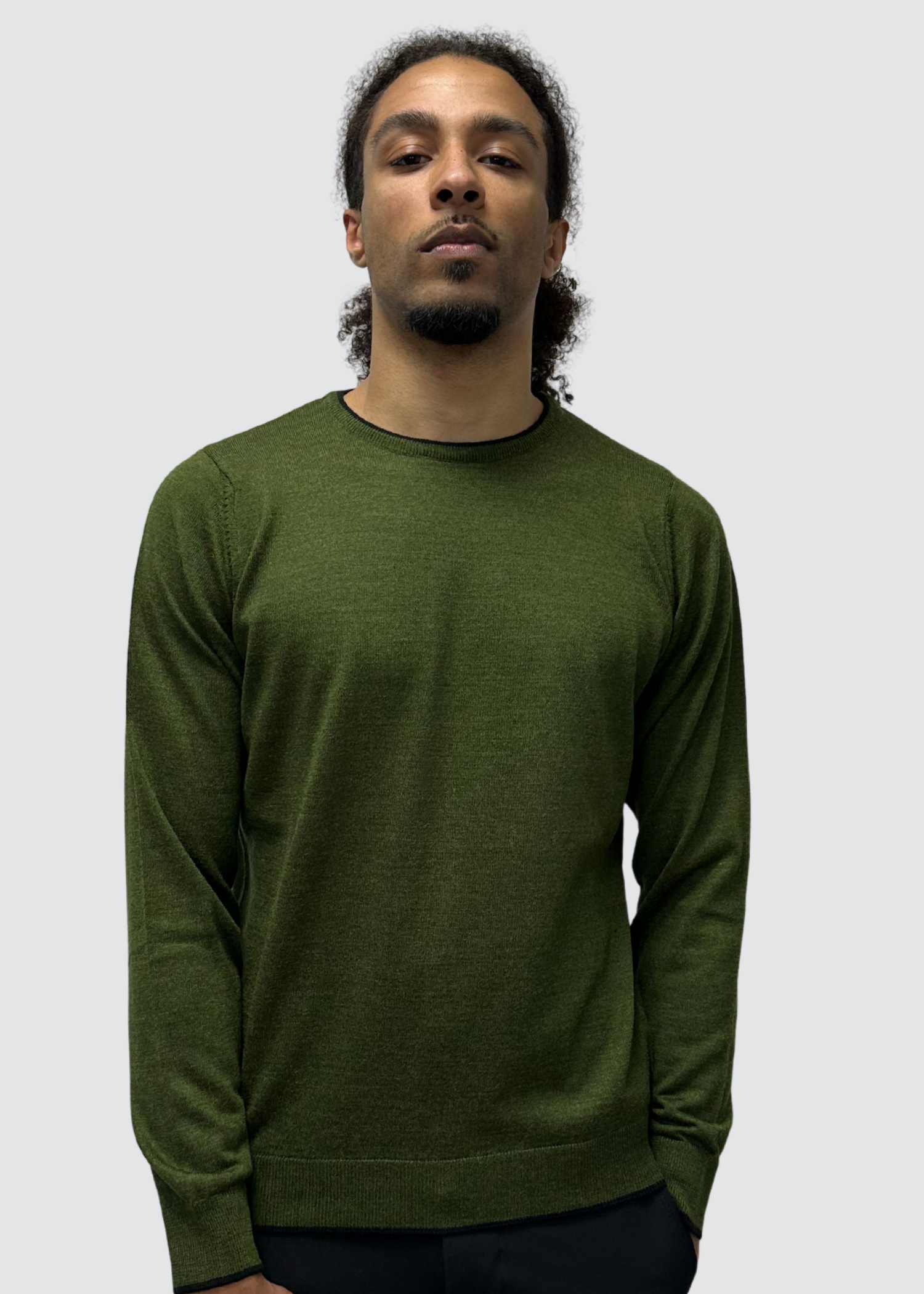 AVBA Classic Sweater: A Stylish Expression of Luxurious Beige