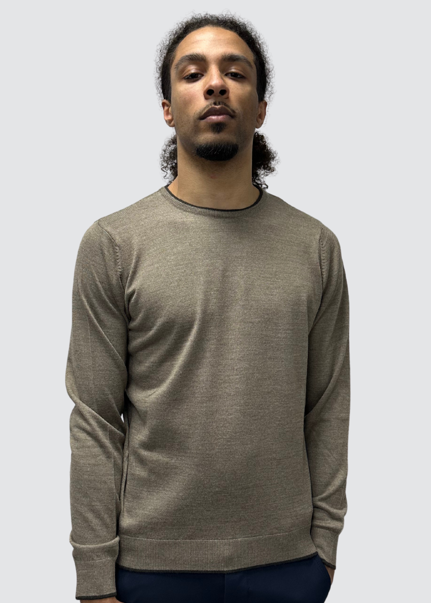 AVBA Classic Sweater: A Stylish Expression of Luxurious Beige