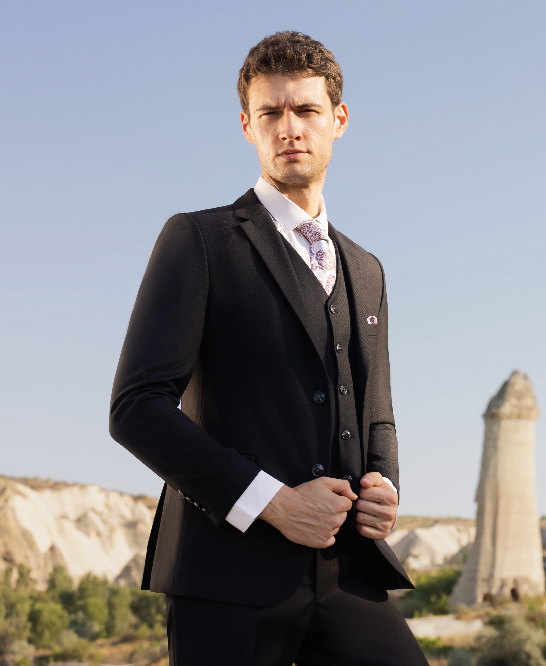 AVBA 3 piece suit | Black